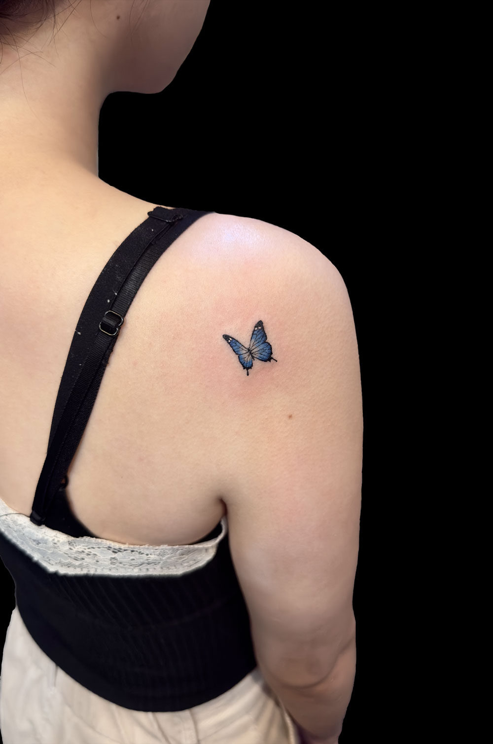 蝶<br>肩 コインサイズ